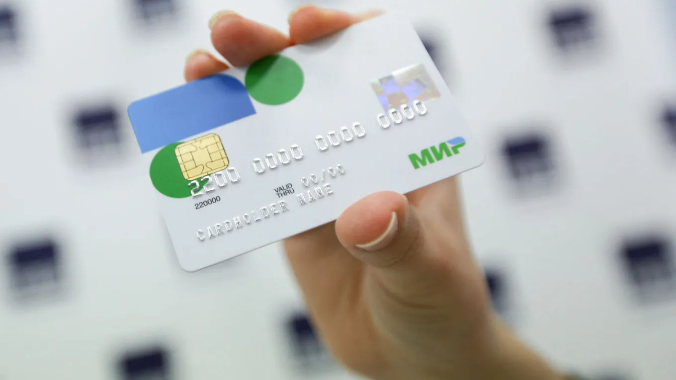 Российские банки запустят работу карт «Мир» в Турции и ОАЭ с помощью специальных терминалов
