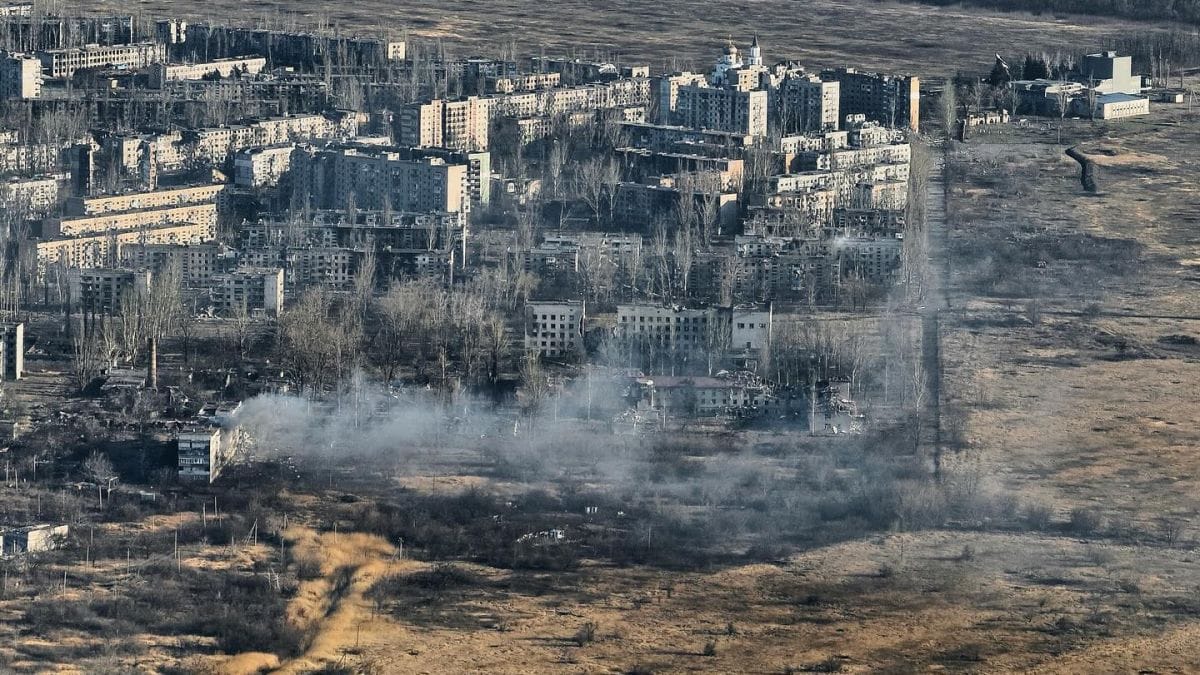 Украина выводит войска из Авдеевки. Во время выхода некоторые военные попали в российский плен