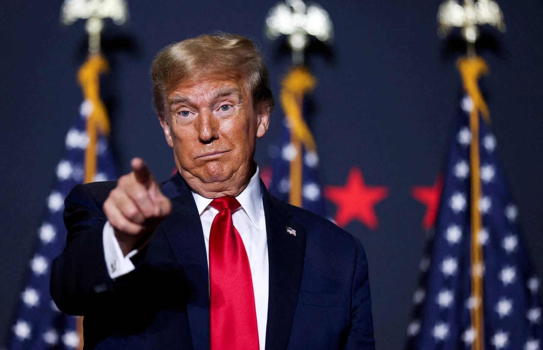 Дональд Трамп зарегистрировался в TikTok, который сам же требовал запретить, говоря, что китайская соцсеть представляет угрозу для США