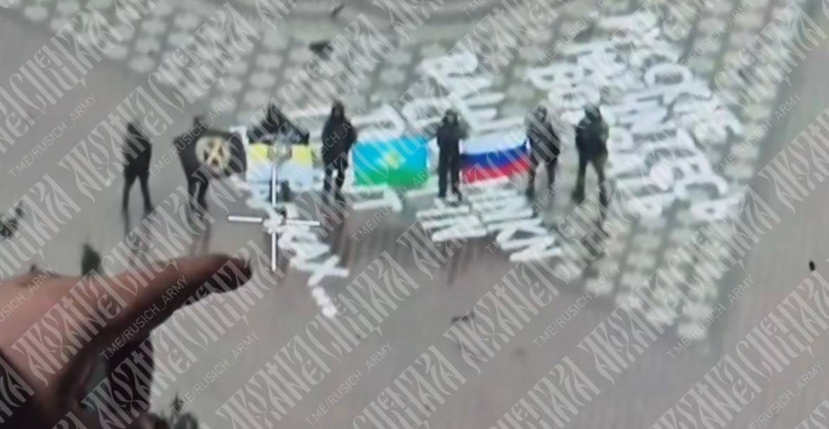 Z-каналы показали кадры с российскими военными в центре Суджи